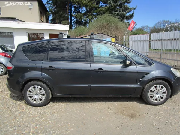 Ford S-MAX 2,0TDCi-96KW-AUTOMAT - foto 8
