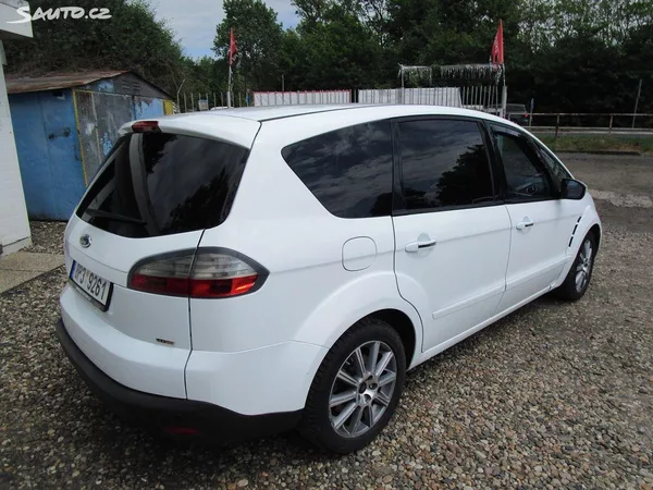 Ford S-MAX - foto 4
