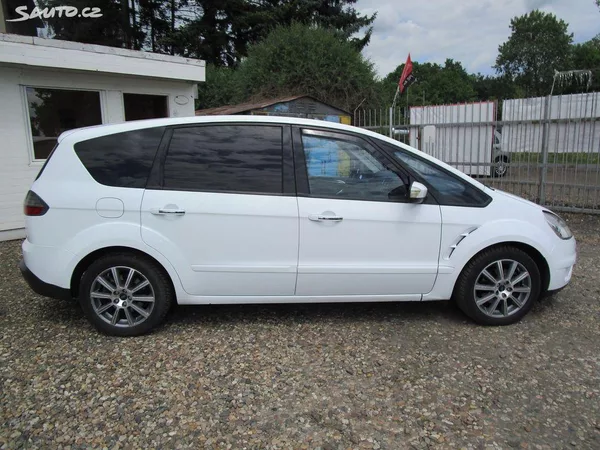 Ford S-MAX - foto 6