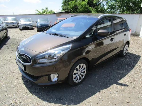 Kia Carens - foto 3