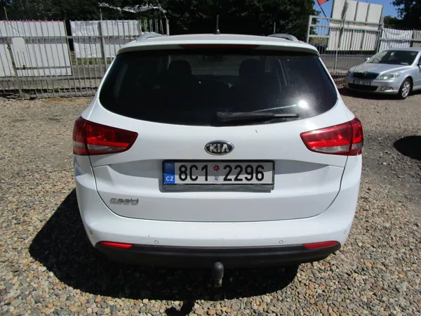 Kia Ceed 1,6-99KW-KOUPENO V ČR+NOVÁ STK - foto 4