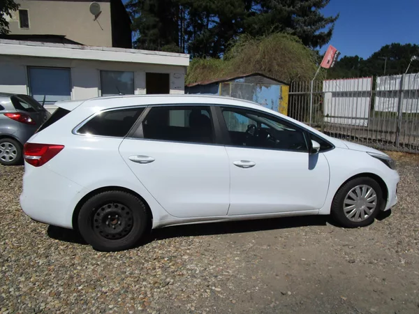 Kia Ceed 1,6-99KW-KOUPENO V ČR+NOVÁ STK - foto 5