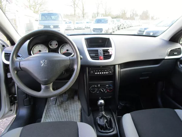 Peugeot 207 1,4 - 54KW + BATERIE - foto 10