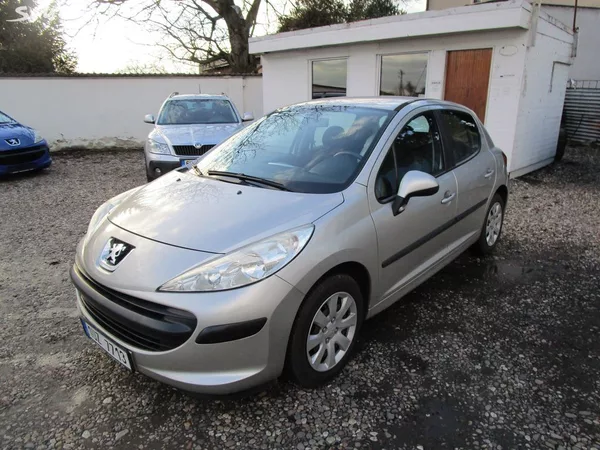 Peugeot 207 1,4 - 54KW + BATERIE - foto 3
