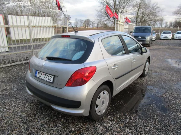 Peugeot 207 1,4 - 54KW + BATERIE - foto 7