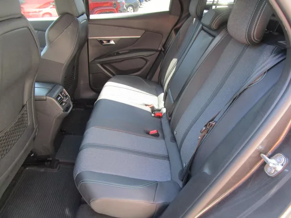 Peugeot 3008 1,2-96KW-1.MAJTIEL-NAJ-1.400KM - foto 11