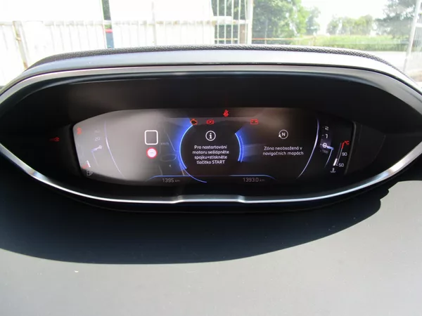 Peugeot 3008 1,2-96KW-1.MAJTIEL-NAJ-1.400KM - foto 13