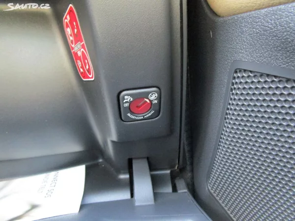 Peugeot 5008 1,6 - 115KW - NOVÁ STK - foto 31