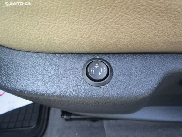Peugeot 5008 1,6 - 115KW - NOVÁ STK - foto 35