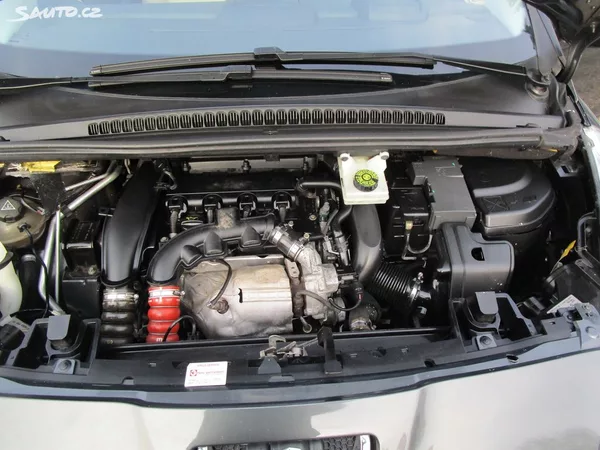 Peugeot 5008 1,6 - 115KW - NOVÁ STK - foto 36