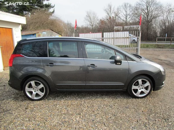 Peugeot 5008 1,6 - 115KW - NOVÁ STK - foto 8