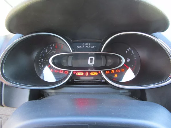 Renault Clio - foto 15