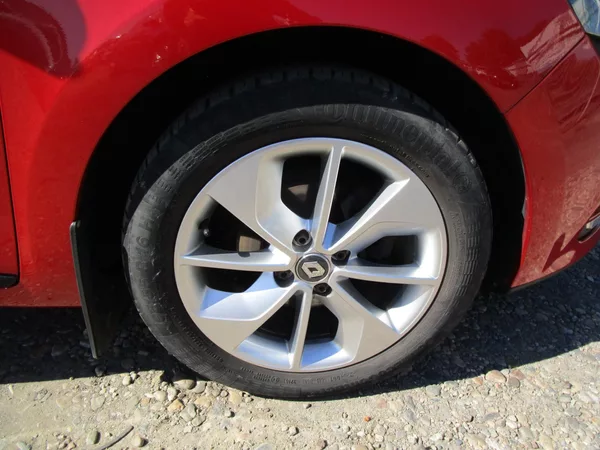 Renault Clio - foto 9