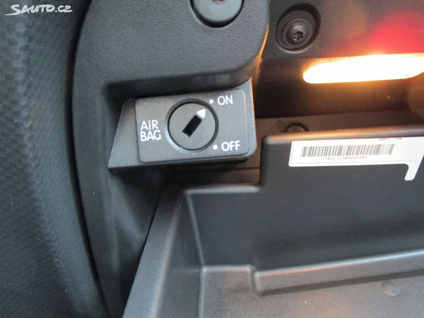 Seat Leon 1,4TSI-92KW-LINEAR- NOVÁ STK - foto 27