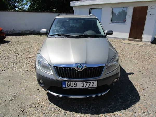 Škoda Fabia 1,2TSI-77KW-NOVÁ STK+OLEJ - foto 2