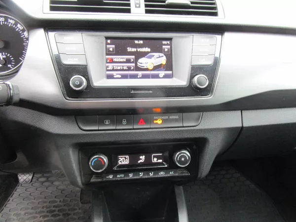 Škoda Fabia - foto 12