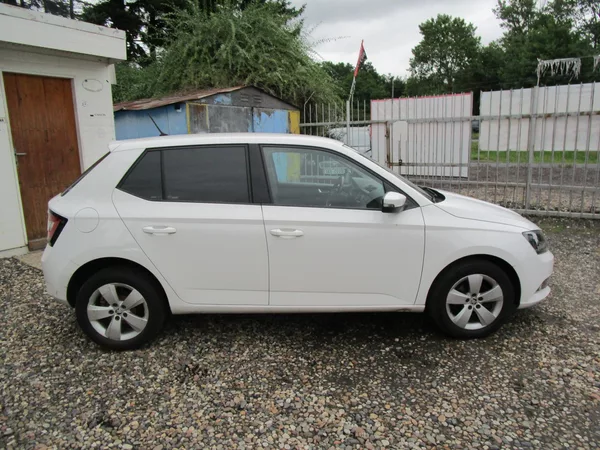 Škoda Fabia - foto 5