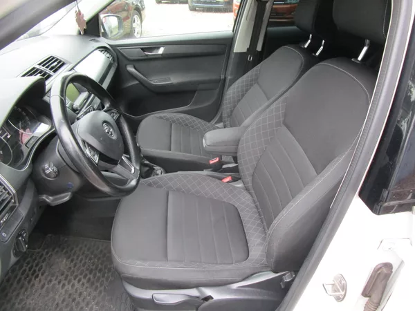 Škoda Fabia - foto 8