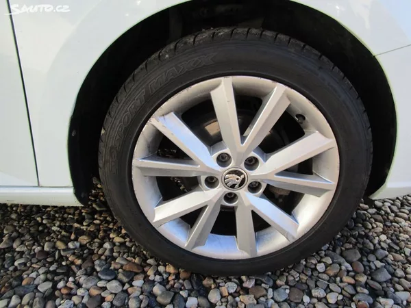 Škoda Fabia 1,0 TSI-70KW-STK ČR+NOVÝ OLEJ - foto 9