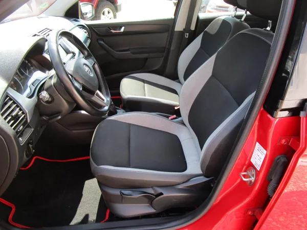 Škoda Fabia 1,2 - 66KW - KOUPENA V ČR - foto 7