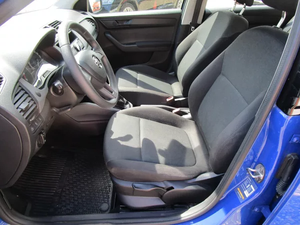 Škoda Fabia 1,0 TSI-70KW-ZÁNOVNÍ STK+OLEJ - foto 7