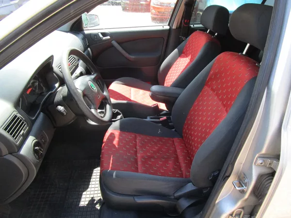 Škoda Octavia 1,9TDI-81KW-NOVÉ ROZVODY+OLEJ - foto 7