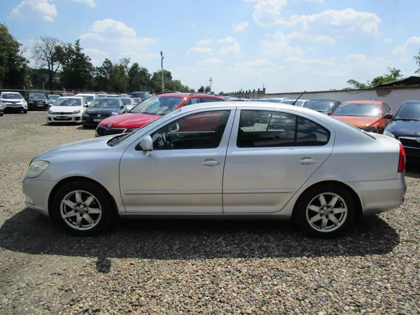 Škoda Octavia 1,6TDI-77KW- KOUPENA v ČR - foto 3