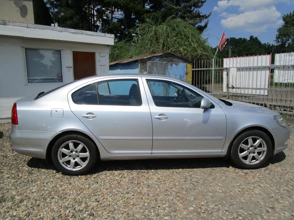 Škoda Octavia 1,6TDI-77KW- KOUPENA v ČR - foto 5