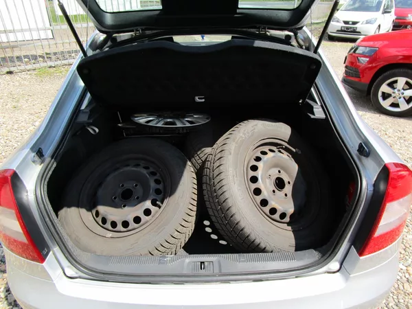 Škoda Octavia 1,6TDI-77KW- KOUPENA v ČR - foto 6