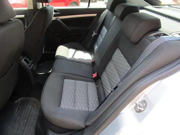 Škoda Octavia 1,6TDI-77KW- KOUPENA v ČR - foto 9