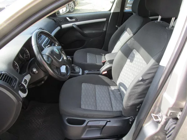 Škoda Octavia 1,2TSI-77KW-KOUPENA V ČR - foto 9