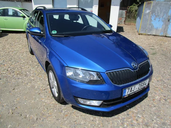 Škoda Octavia 1,6TDI-66KW- KOUPENA V ČR