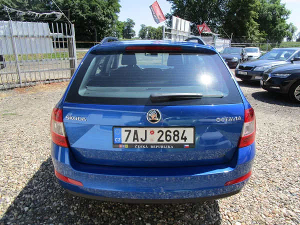Škoda Octavia 1,6TDI-66KW- KOUPENA V ČR - foto 4