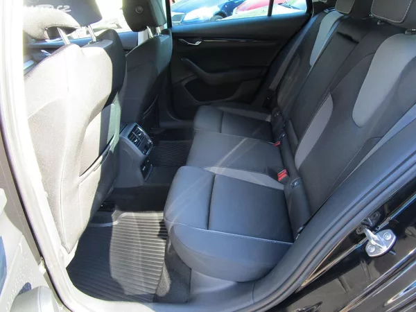 Škoda Octavia 1,0TSI-81KW-NOVÁ STK+OLEJ - foto 21