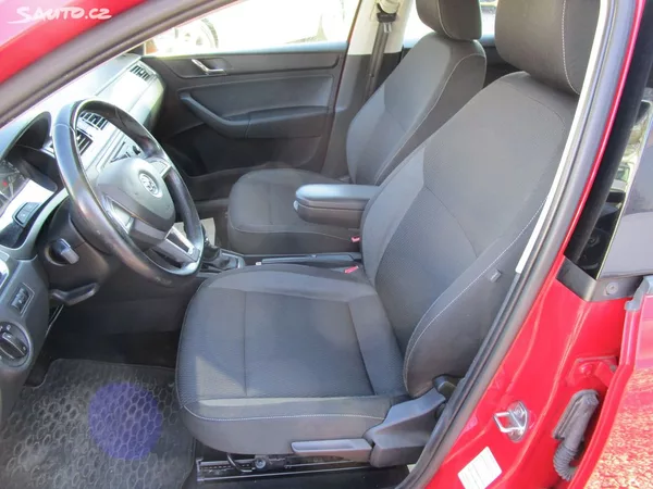 Škoda Rapid 1,2TSI-63KW-NOVÉ KOTOUČE+PRUŽ - foto 11