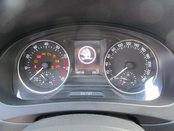 Škoda Rapid - foto 12