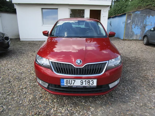 Škoda Rapid - foto 2