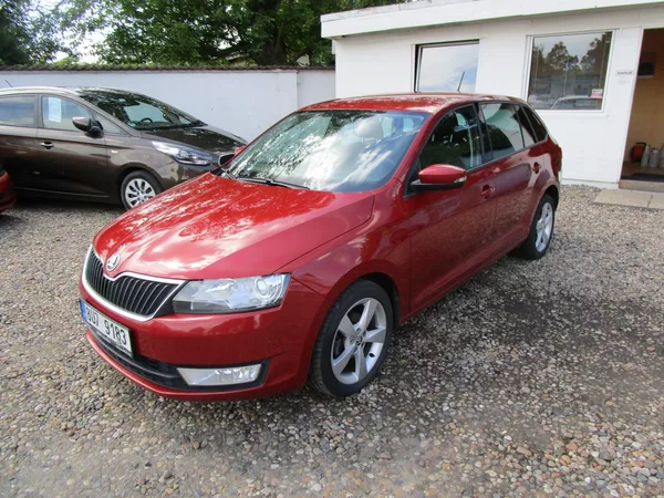 Škoda Rapid - foto 3