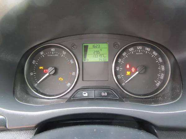 Škoda Roomster 1,2TSI-63KW-NOVÁ STK - foto 12
