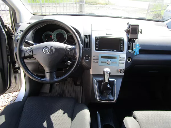Toyota Corolla Verso 2,0D-85KW - foto 9