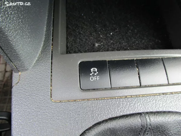 Volkswagen Caddy 1,6TDi-75KW- NOVÁ STK+SERVISKA - foto 18