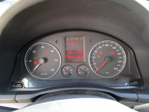 Volkswagen Golf 1,9TDI-77KW - foto 10