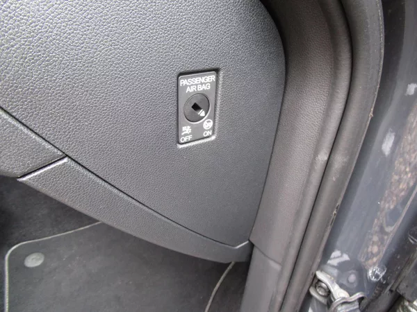 Volkswagen Golf 2,0TDI-DSG-NOVÁ STK+OLEJ - foto 27