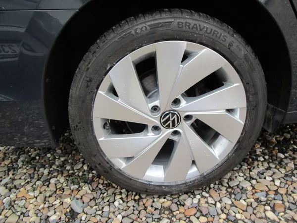 Volkswagen Golf 2,0TDI-DSG-NOVÁ STK+OLEJ - foto 28