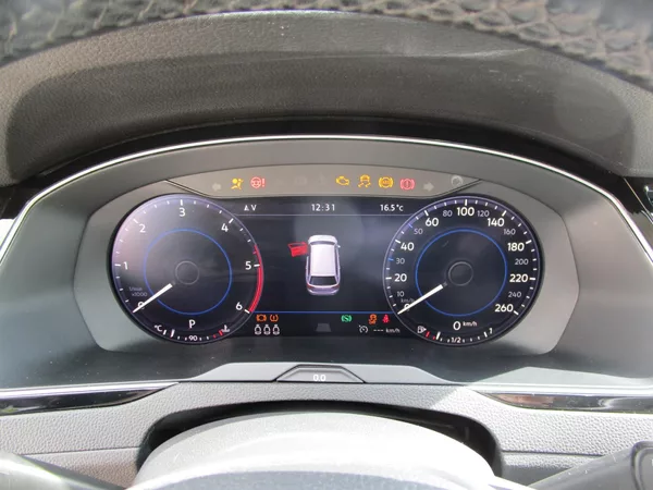 Volkswagen Passat 1,6TDI-88KW-DSG+ZÁVĚS - foto 11