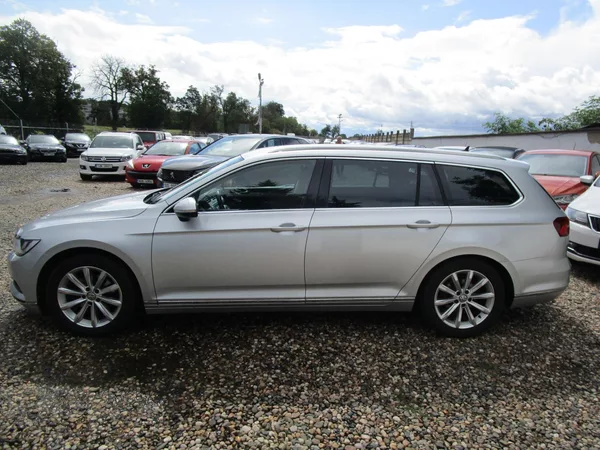 Volkswagen Passat 1,6TDI-88KW-DSG+ZÁVĚS - foto 3