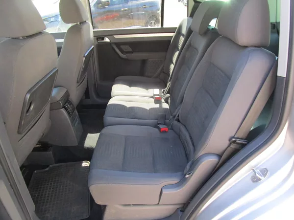 Volkswagen Touran 2,0i-80KW-POHON BENZÍN+ CNG - foto 8