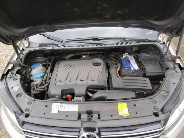 Volkswagen Touran 2,0TDI-103KW-NOVÁ STK - foto 16