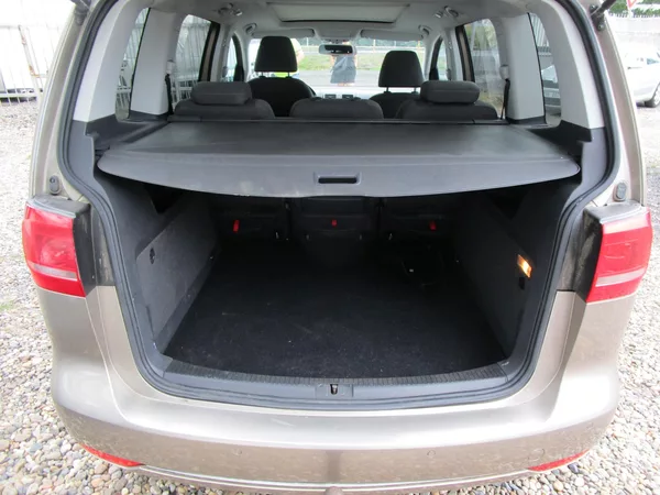 Volkswagen Touran 2,0TDI-103KW-NOVÁ STK - foto 6