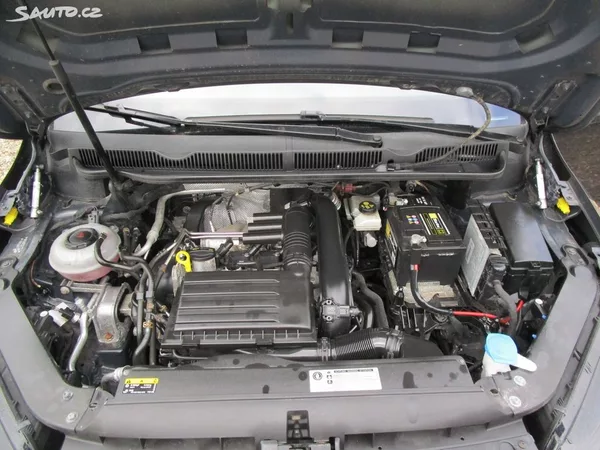 Volkswagen Touran 1,2TSI-81KW-NOVÁ STK+OLEJ - foto 29